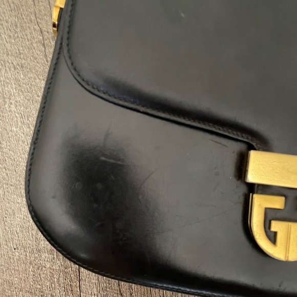 Vintage Gucci shoulder bag leather with gold hardware - Picture 2 of 16